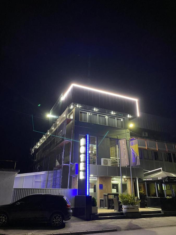Hotel New Milenium Lukavac Екстер'єр фото
