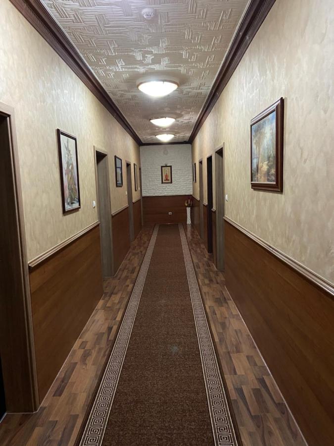 Hotel New Milenium Lukavac Екстер'єр фото