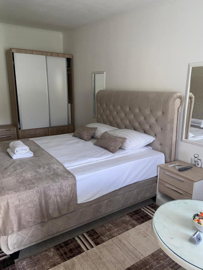 Hotel New Milenium Lukavac Екстер'єр фото